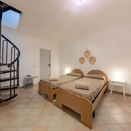 H11 Gli Ulivi Piscina - Liguria San Lorenzo al Mare